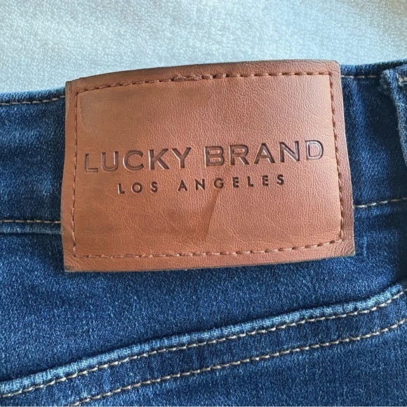 Lucky Brand The Bermuda Dark Blue Jean Shorts - 90s Y2K - Picture 7 of 17